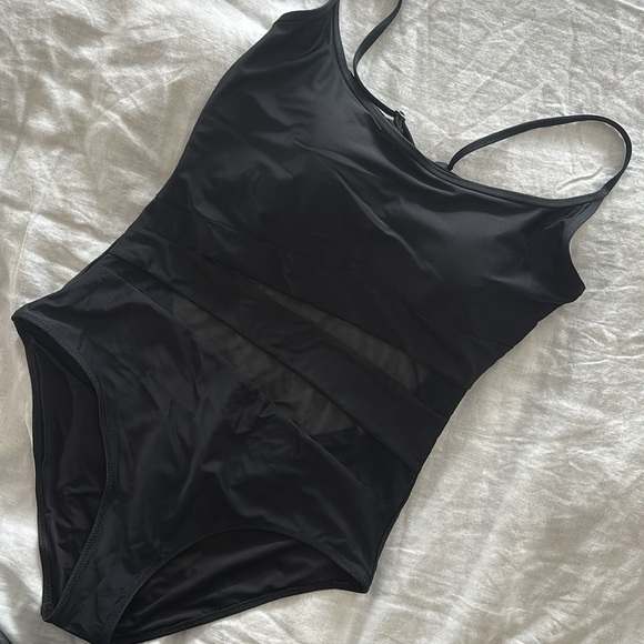 LIKE NEW | Summersalt | The Causeway One-Piece Swimsuit | US 14 - Picture 2 of 5